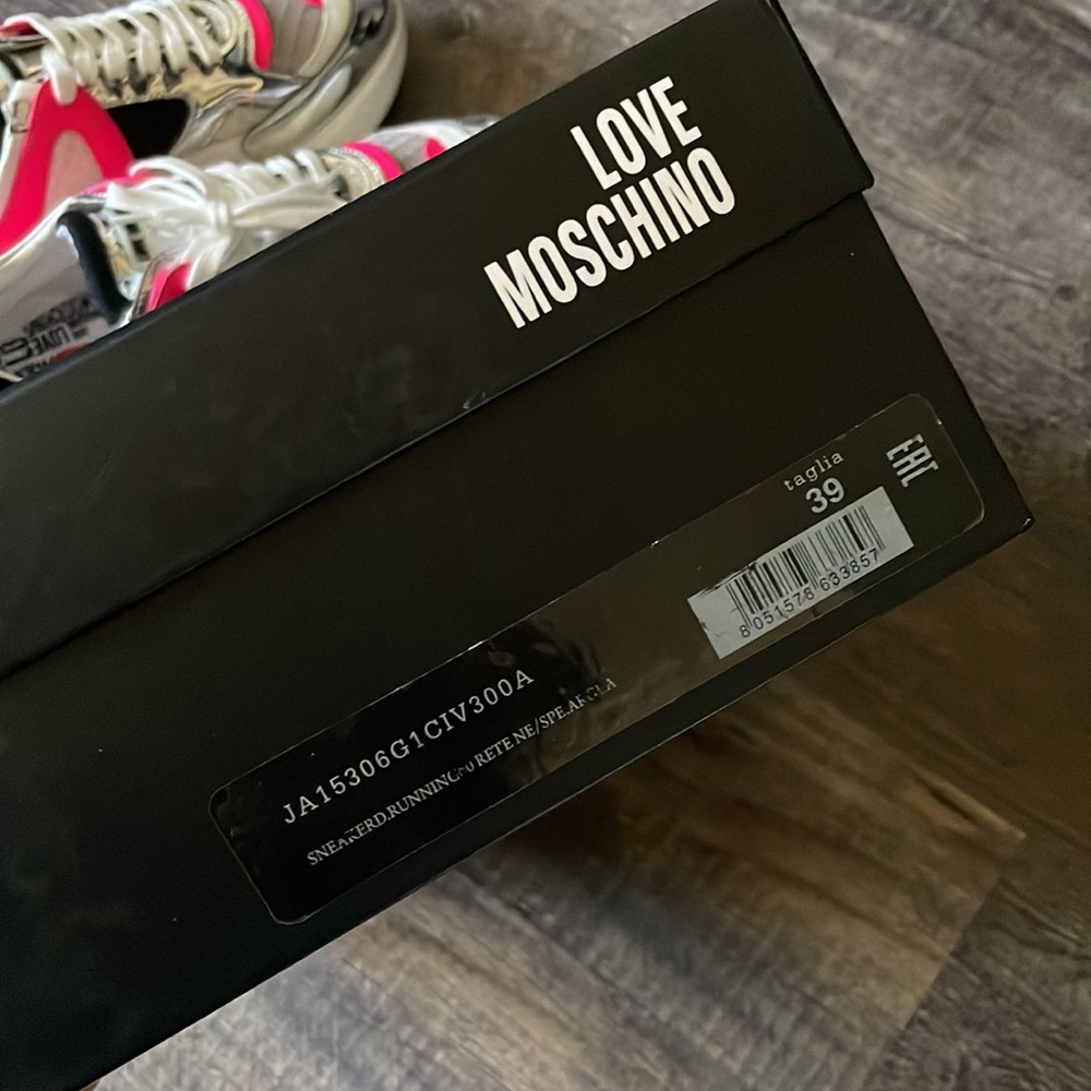 Love Moschino Sneakers - Picture 6 of 7